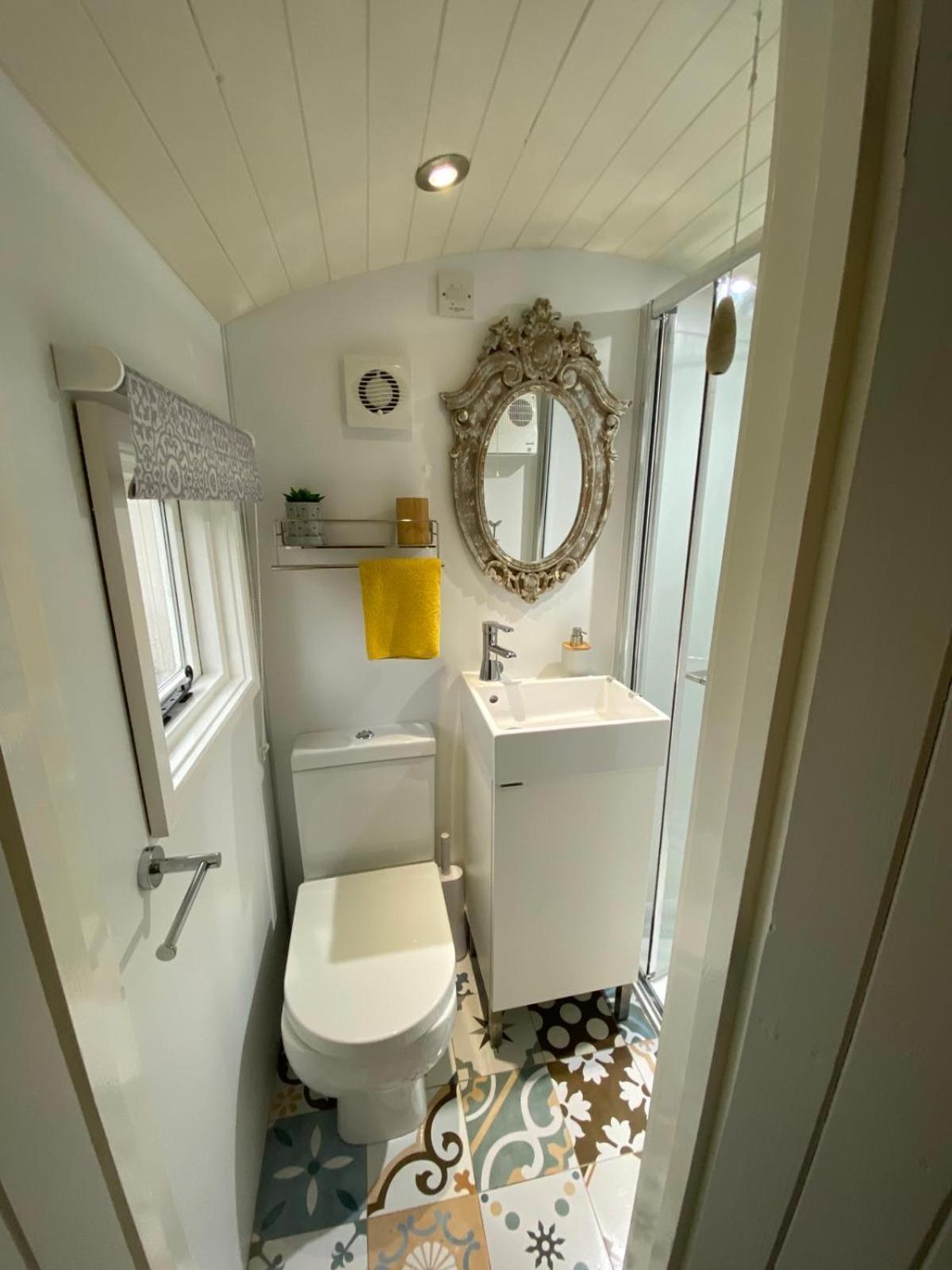 Woodmans Huts Hotel Haverthwaite Екстериор снимка
