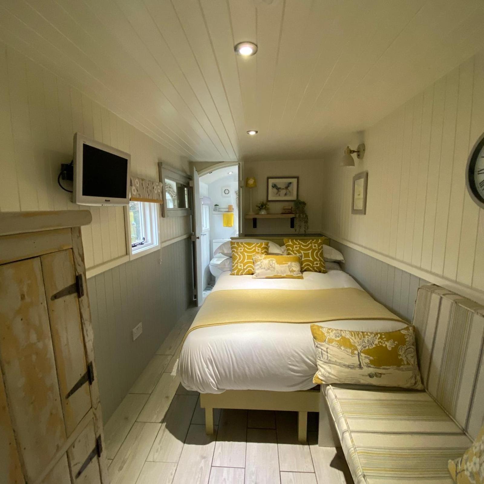 Woodmans Huts Hotel Haverthwaite Екстериор снимка
