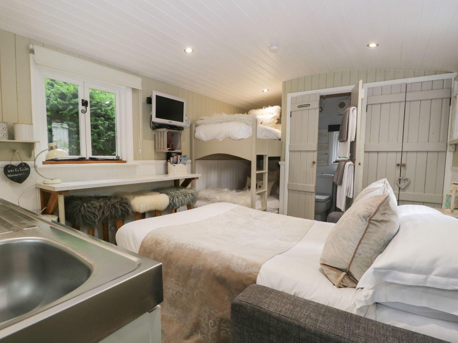 Woodmans Huts Hotel Haverthwaite Екстериор снимка