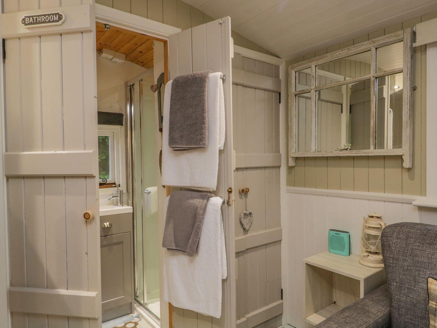 Woodmans Huts Hotel Haverthwaite Екстериор снимка