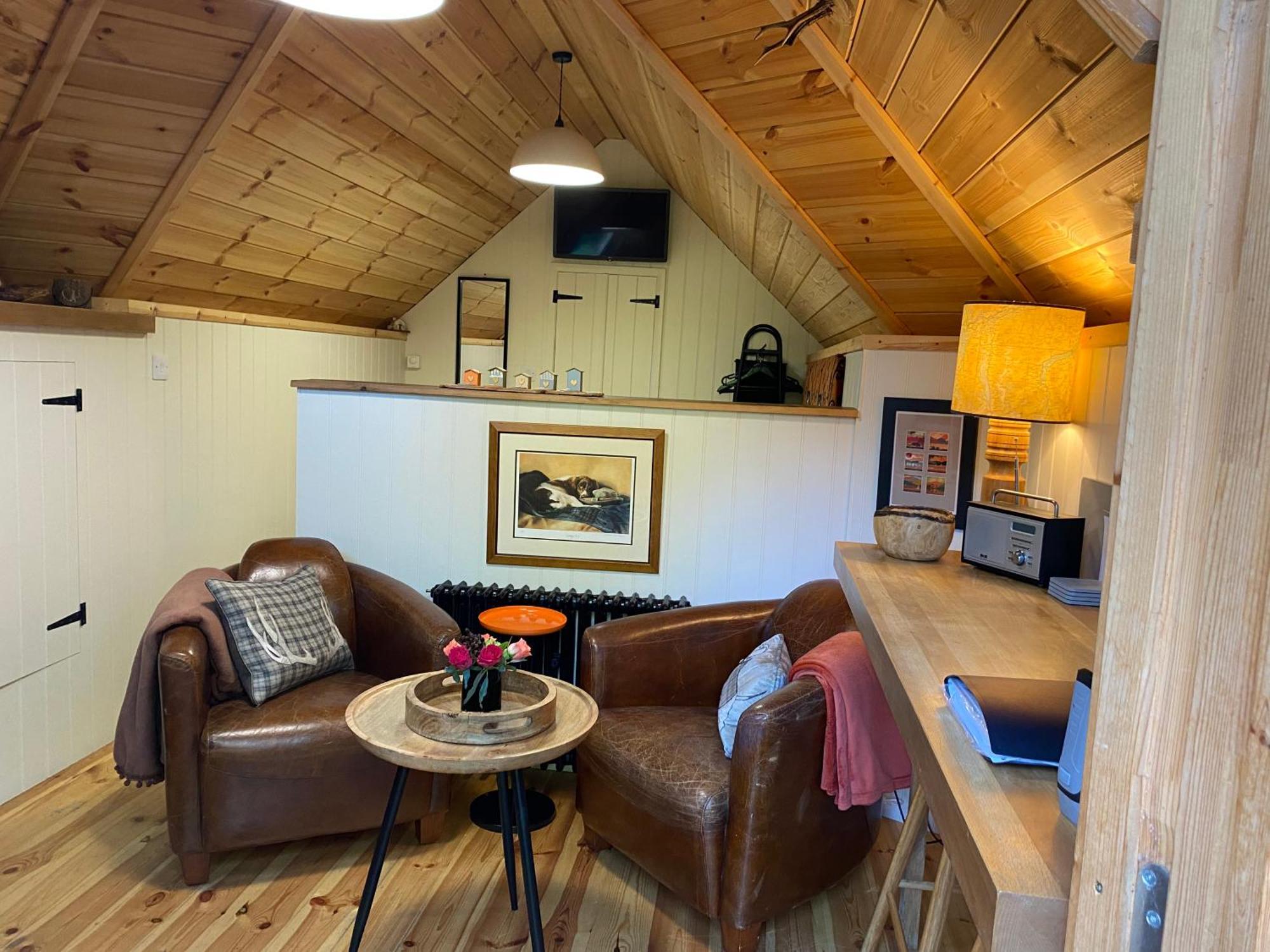 Woodmans Huts Hotel Haverthwaite Екстериор снимка